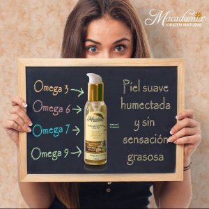 El Aceite de Macadamia es muy completo contiene 4 Omegas importantes para la piel y no te deja la piel grasosa.